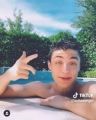 Asher Angel : asher-angel-1593121599.jpg