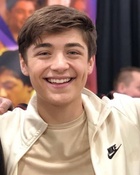 Asher Angel : asher-angel-1598474280.jpg