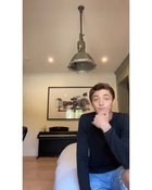 Asher Angel : asher-angel-1599346397.jpg