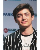 Asher Angel : asher-angel-1602268186.jpg