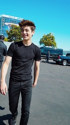 Asher Angel : asher-angel-1602604121.jpg