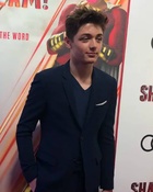 Asher Angel : asher-angel-1607030343.jpg