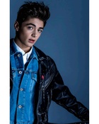 Asher Angel : asher-angel-1608154646.jpg