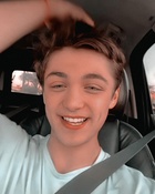 Asher Angel : asher-angel-1608658428.jpg