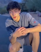 Asher Angel : asher-angel-1609548065.jpg