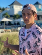 Asher Angel : asher-angel-1616153795.jpg