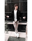 Asher Angel : asher-angel-1620520293.jpg