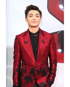 Asher Angel : asher-angel-1621288670.jpg