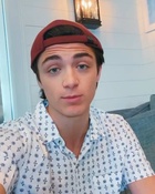 Asher Angel : asher-angel-1623089911.jpg