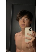 Asher Angel : asher-angel-1623263825.jpg