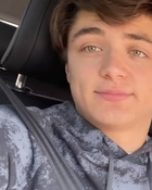 Asher Angel : asher-angel-1623801836.jpg