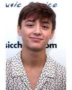 Asher Angel : asher-angel-1626718741.jpg