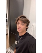 Asher Angel : asher-angel-1628269202.jpg