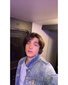 Asher Angel : asher-angel-1637051651.jpg