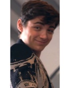 Asher Angel : asher-angel-1638299499.jpg