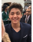 Asher Angel : asher-angel-1639680282.jpg