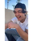 Asher Angel : asher-angel-1666061704.jpg