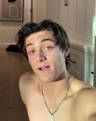 Asher Angel : asher-angel-1683053383.jpg