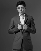 Asher Angel : asher-angel-1706807939.jpg