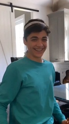 Asher Angel : asher-angel-1709082145.jpg