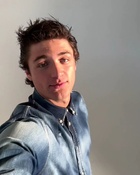 Asher Angel : asher-angel-1717963772.jpg