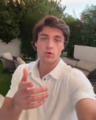 Asher Angel : asher-angel-1735084464.jpg