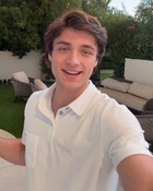 Asher Angel : asher-angel-1735084468.jpg
