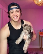Asher Angel : asher-angel-1735261100.jpg