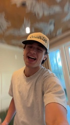 Asher Angel : asher-angel-1740253608.jpg
