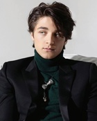 Asher Angel : asher-angel-1742490620.jpg