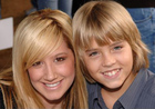 Ashley Tisdale : TI4U_u1140191989.jpg