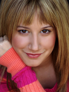 Ashley Tisdale : TI4U_u1140303228.jpg