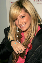 Ashley Tisdale : TI4U_u1141962965.jpg