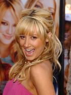 Ashley Tisdale : TI4U_u1141963066.jpg