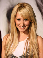 Ashley Tisdale : TI4U_u1143235015.jpg