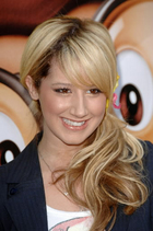 Ashley Tisdale : TI4U_u1148656773.jpg