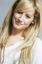 Ashley Tisdale : TI4U_u1155607429.jpg