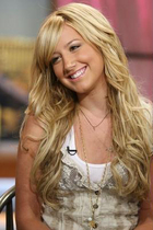 Ashley Tisdale : TI4U_u1158971734.jpg