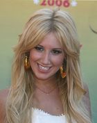 Ashley Tisdale : TI4U_u1160231805.jpg