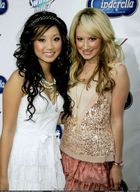 Ashley Tisdale : TI4U_u1213286667.jpg