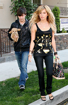 Ashley Tisdale : TI4U_u1220697410.jpg