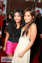 Ashley Tisdale : TI4U_u1236100127.jpg