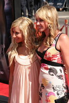 Ashley Tisdale : TI4U_u1255458593.jpg