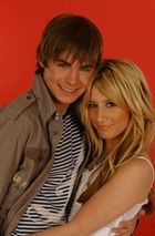 Ashley Tisdale : TI4U_u1284919493.jpg