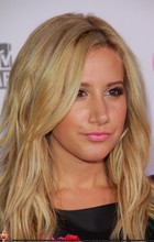 Ashley Tisdale : ashley-tisdale-1314641390.jpg