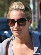 Ashley Tisdale : ashley-tisdale-1320144685.jpg