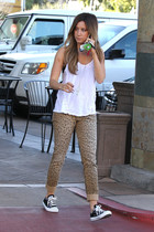 Ashley Tisdale : ashley-tisdale-1366182544.jpg