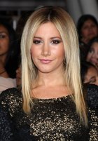 Ashley Tisdale : ashley-tisdale-1387626793.jpg