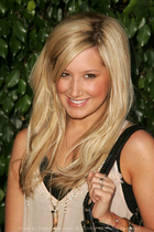 Ashley Tisdale : ashley_tisdale_1164306107.jpg