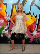 Ashley Tisdale : ashley_tisdale_1186237459.jpg